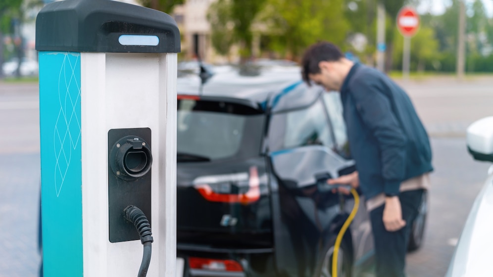 Carros elétricos renderão desconto no IPTU em São Paulo